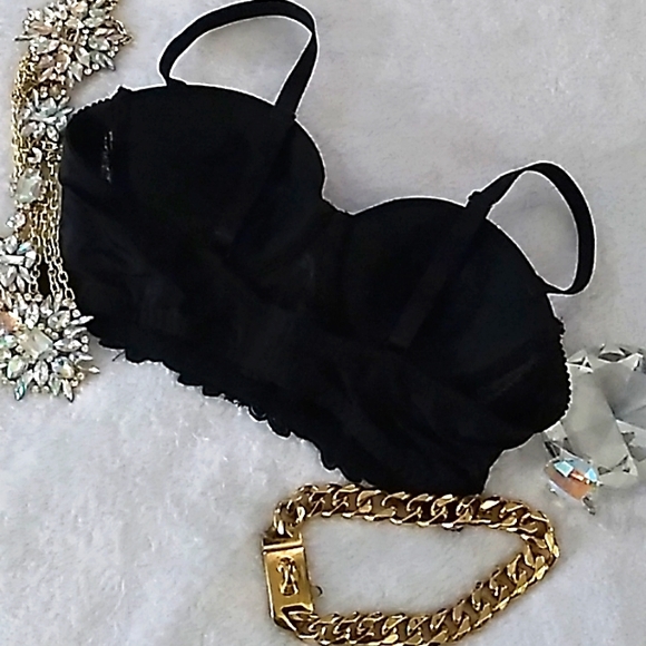 Beautiful bustier - Picture 7 of 12